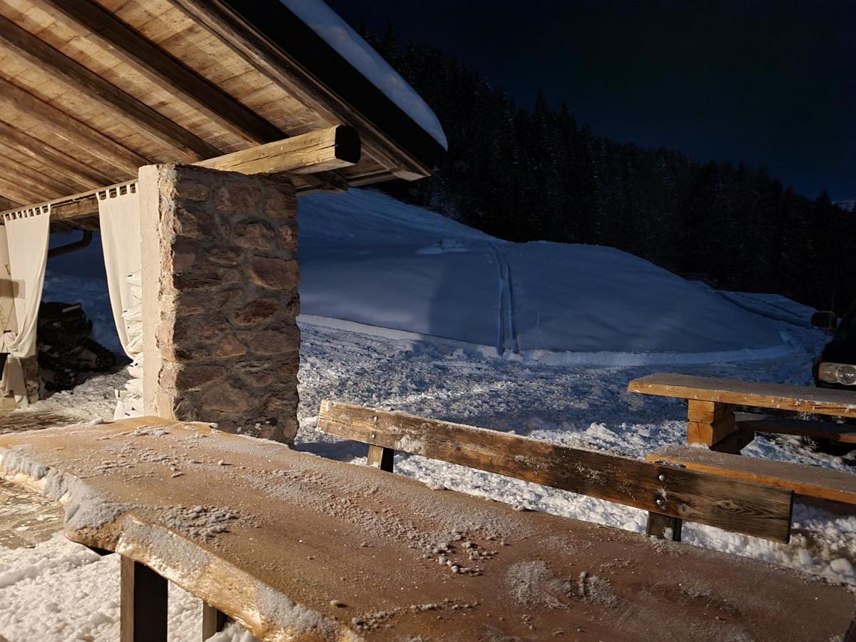 Castel Condino Chalet Chapeau Rar المظهر الخارجي الصورة