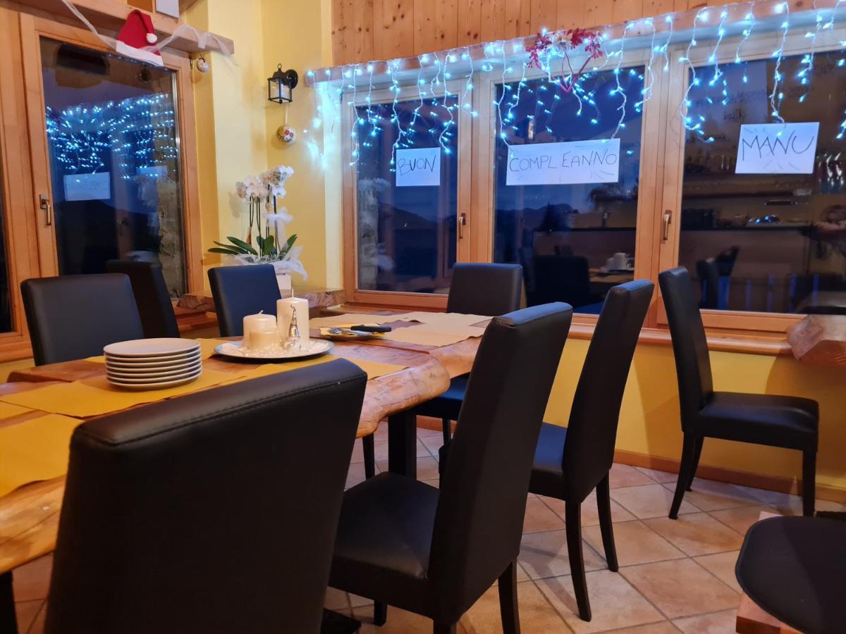 Castel Condino Chalet Chapeau Rar المظهر الخارجي الصورة